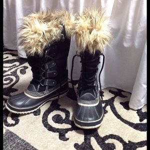 Sorel Joan of Arc boots