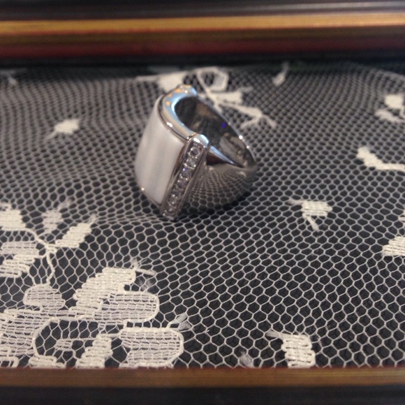 Ring - Picture 2 of 3