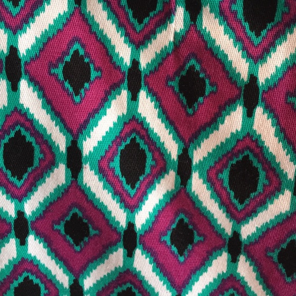 Geometric Patterned Skirt - Picture 2 of 2