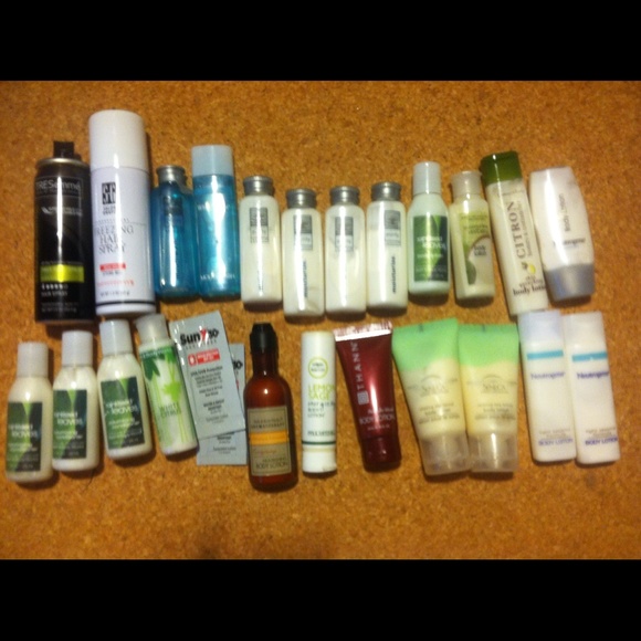 Sephora Other - Bundle of 25 samples - bath & body works. & more