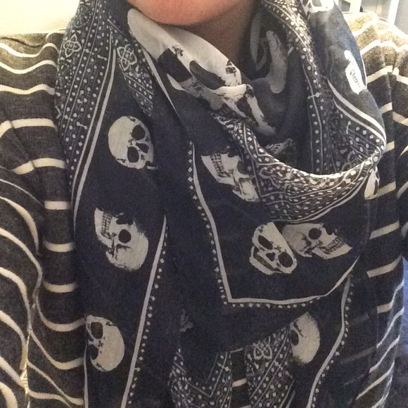 Navy and white skull scarf