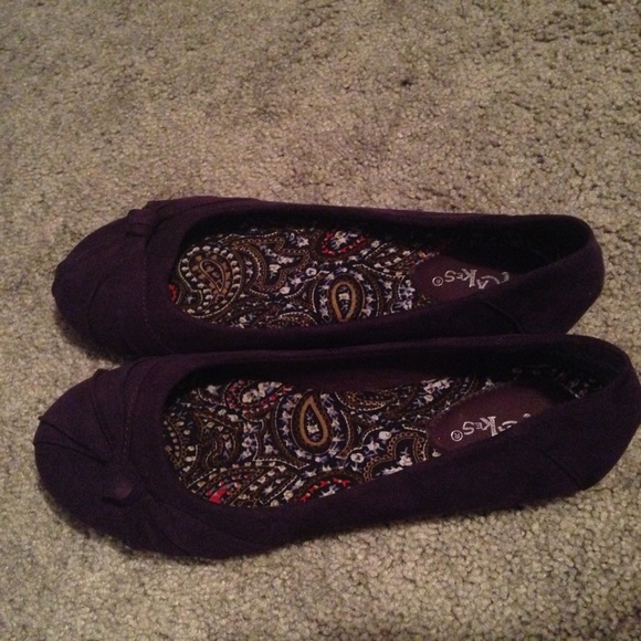 Purple flats NWOT