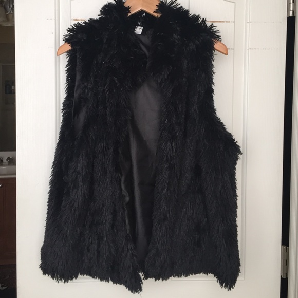 Apt. 9 Jackets & Blazers - FLASH SALE Faux Fur Vest