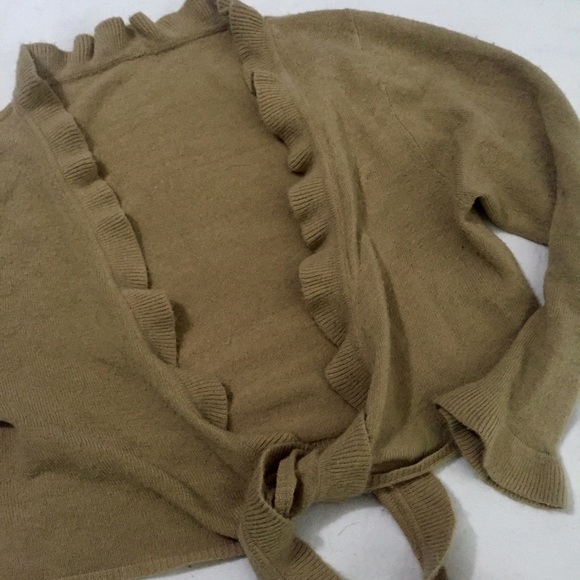 Casual Corner camel color ruffle tie shrug - Picture 2 of 3