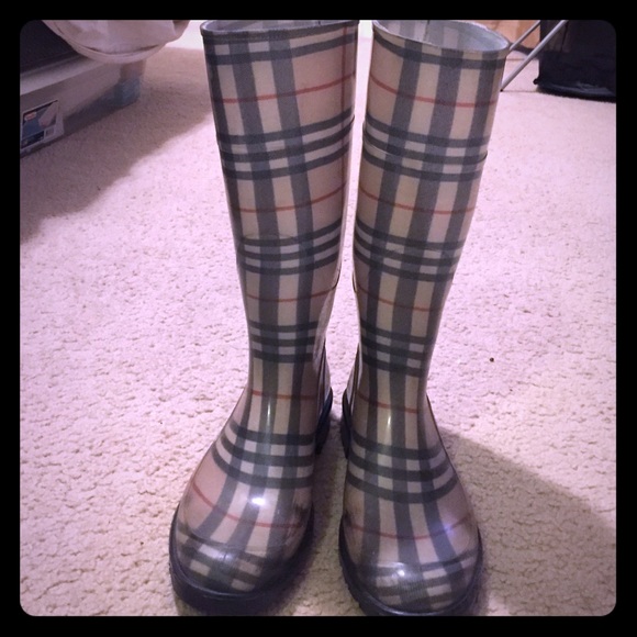 Authentic Burberry Rain Boots - Picture 1 of 4