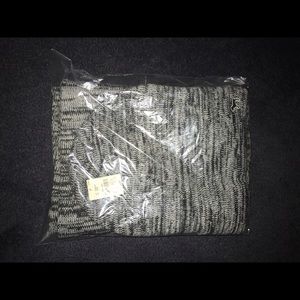 BNWT vs pink scarf and hat