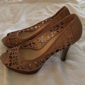Franco Sarto tan stilettos size 10