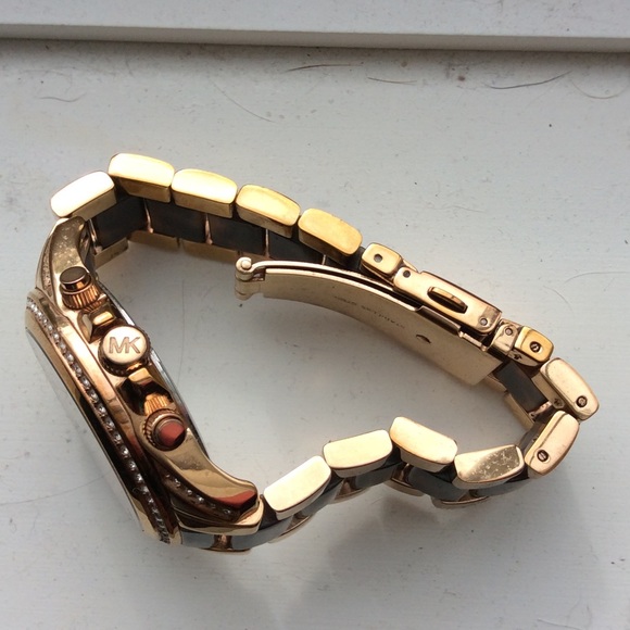 Micheal Korea rose gold watch - Picture 2 of 2