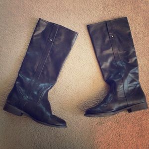 BOOTS BUNDLE @larry07