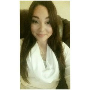 Meet your Posher, Alina