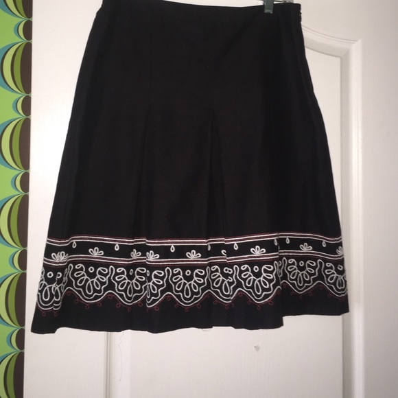 Black skirt