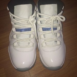 Jordan 11- Retro Columbia Legend Blue