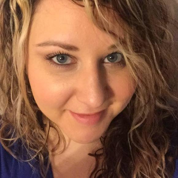Meet your Posher, Marissa