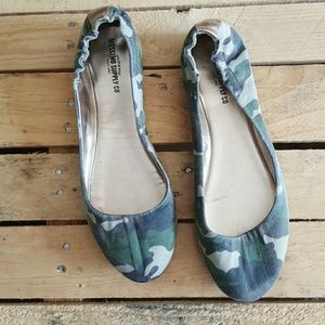 Camo flats