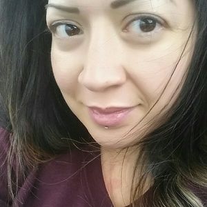 Meet your Posher, Imelda