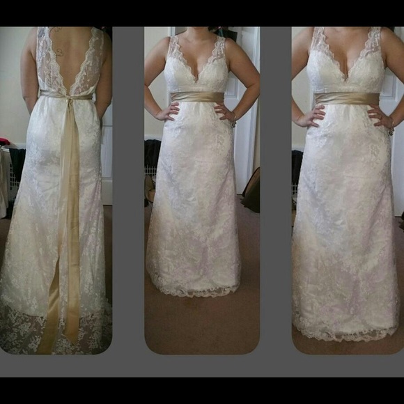 Lace wedding dress