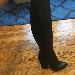 Nine West "KneeHigh" boot New