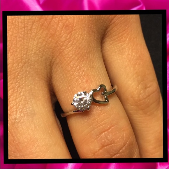๐CZ heart ring - Picture 2 of 2