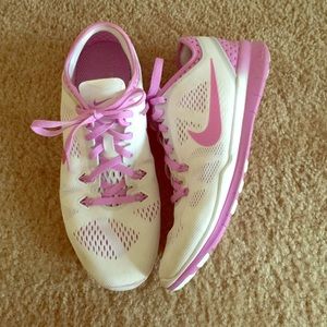 New Nike free 5.0 pink and white!