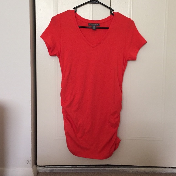 A pea in the pod tshirt xs