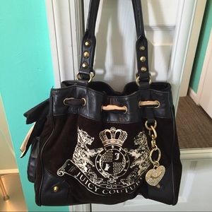 Juicy Couture Velour Heritage Crest Daydreamer Bag