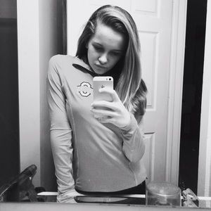 Meet your Posher, Hailey