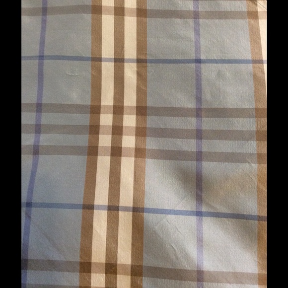 Genuine Burrbery London triangle scarf