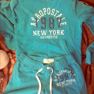 Aeropostale Sweatshirt & Sweatpants