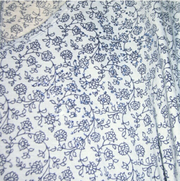 Maurices Blue Floral Shirt - Picture 3 of 4