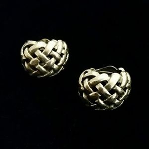 Vjntage silver clip on earring