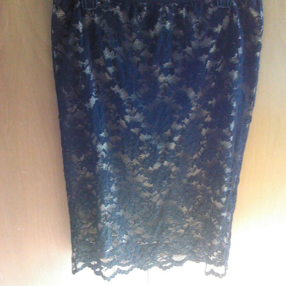 Women's skirt - Picture 1 of 2