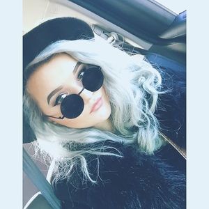 Meet your Posher, Haylie