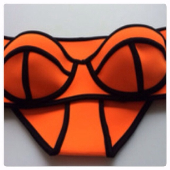 Beautiful neoprene swimsuit NWOT - Picture 2 of 2
