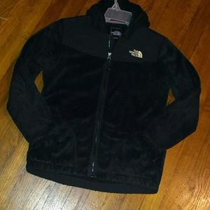 Black North face hooded jacket