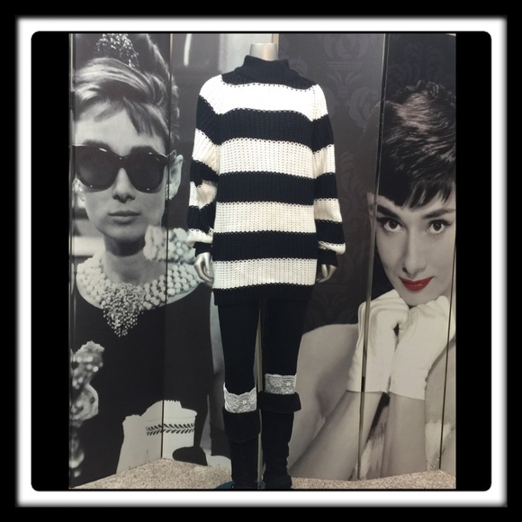 International Stefano Sweaters - International Stefano Sweater