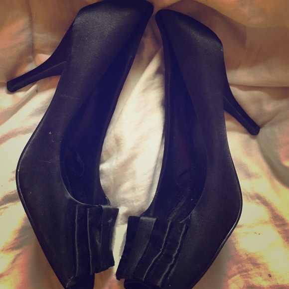 Forever 21 black heels