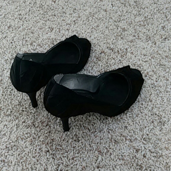 Sandals - Picture 2 of 2