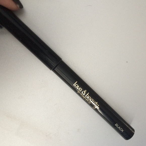 Love & Beauty liquid eye liner