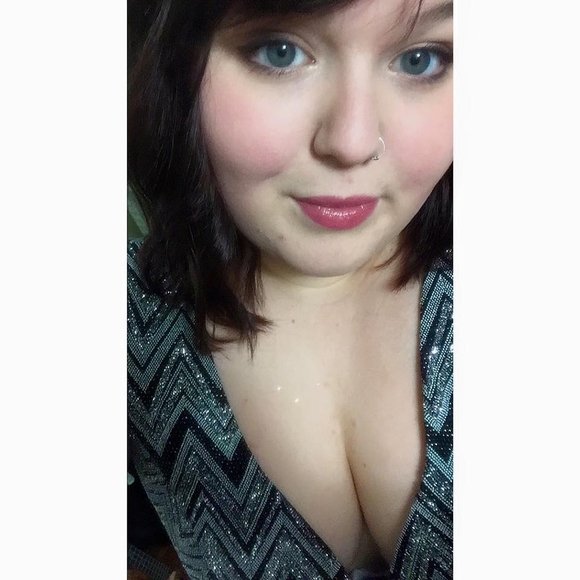 Meet your Posher, Eva - Picture 1 of 1