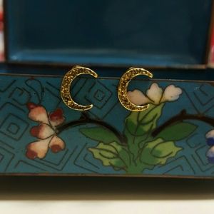 Cresent moon earrings