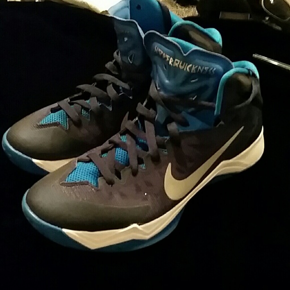 MENS Nike hyperquickness