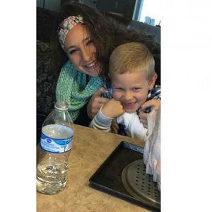 Meet your Posher, Hannah