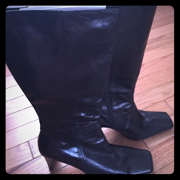 Black Nine West Boot ⚡️OBO⚡️