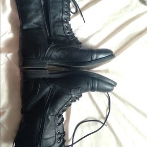 Combat boots