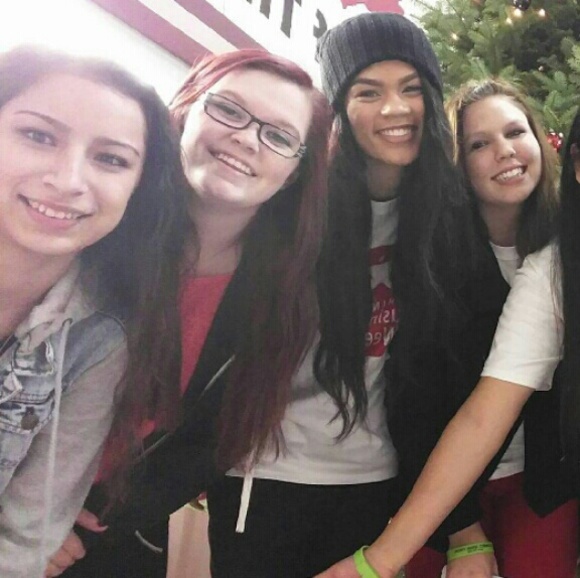 Meet your Posher, Letisia