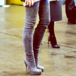 Grey High Kneed Boots