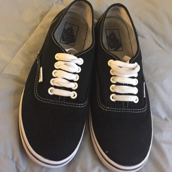 Vans Shoes - Black Low Top Vans
