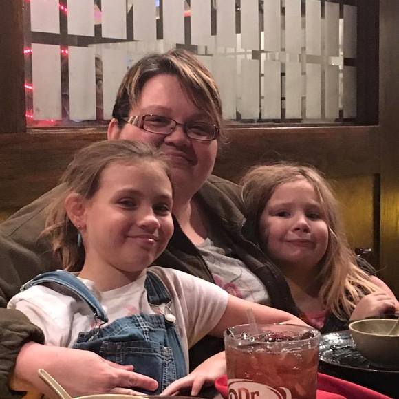 Meet your Posher, Lisa - Picture 1 of 1