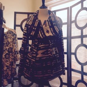 Super Cute Aztec printed jacket!
