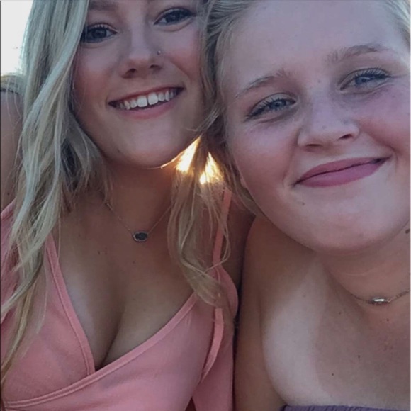 Meet your Posher, Rachael - Picture 2 of 2